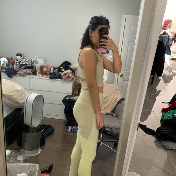 NWT outdoor voices yellow set - Picture 2 of 8